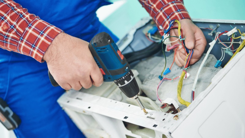 Kula Fujitsu Fujitsu çamaşır makinesi kart tamiri – Su almama arızası orijinal parça ile giderildi. - Teknik servis örneği